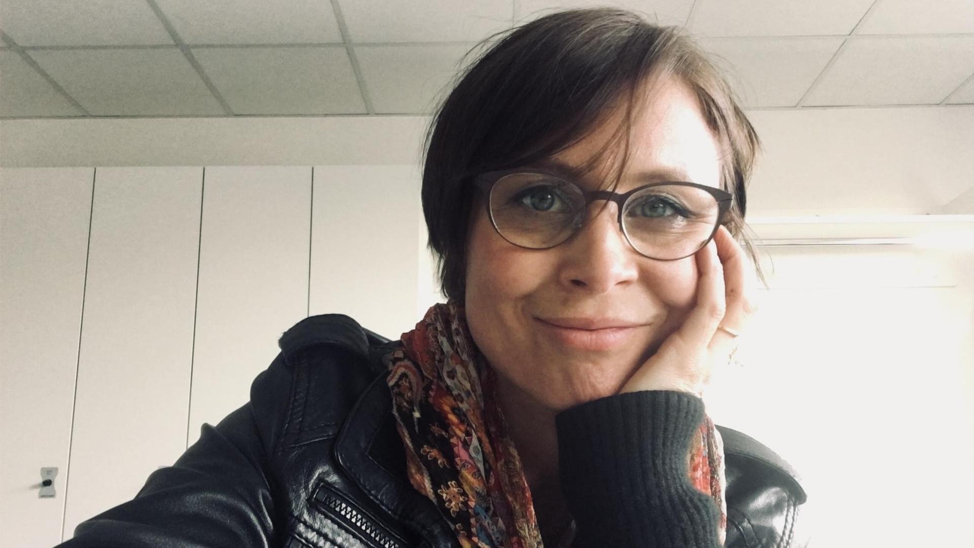 Die Künstlerin Hannah Hofmann Die Künstlerin Hannah Hofmann