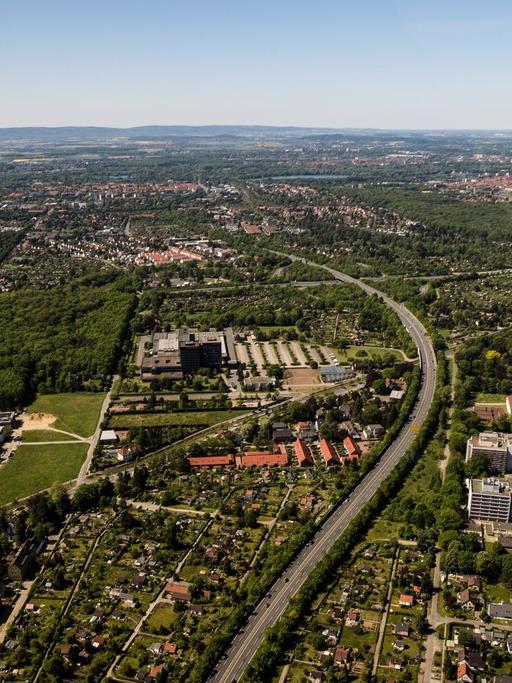 Luftaufnahme der Hannoveraner Stadtteile Laatzen, Seelhorst und Kirchrode.