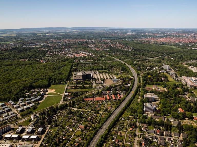 Luftaufnahme der Hannoveraner Stadtteile Laatzen, Seelhorst und Kirchrode.