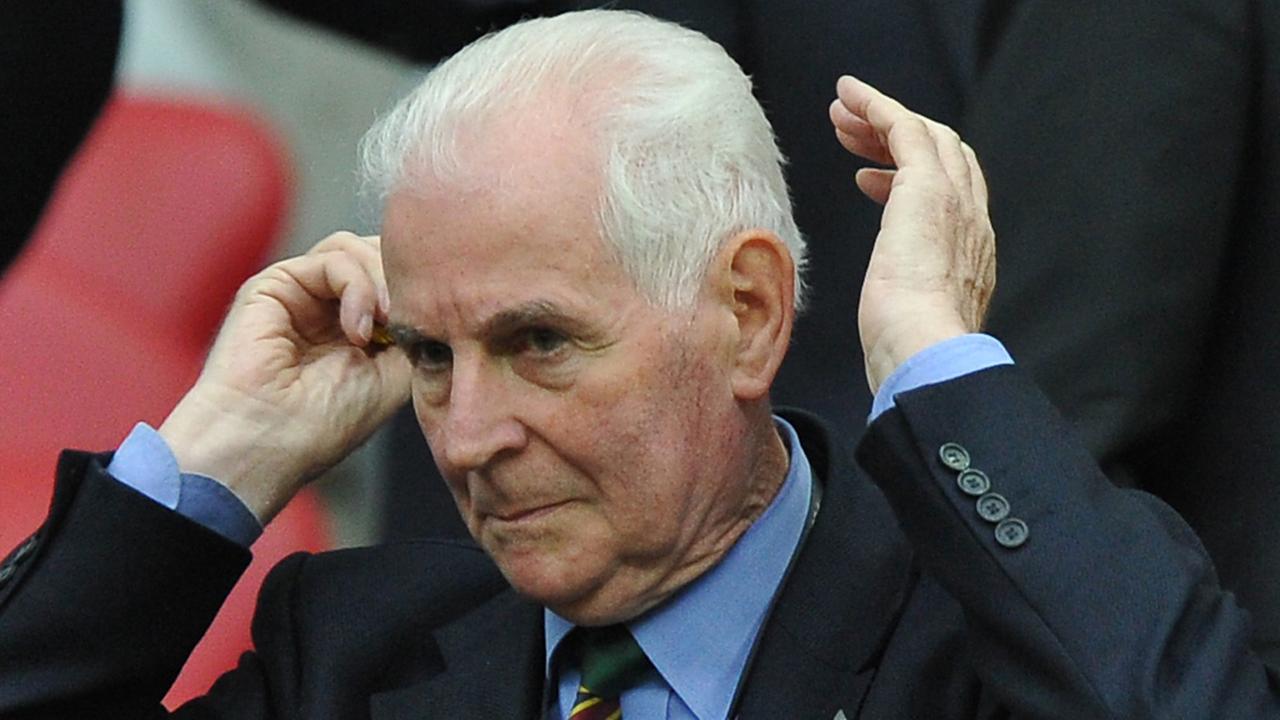 Der Ex-Fifa-Schiedsrichter Walter Eschweiler. Der Ex-Fifa-Schiedsrichter Walter Eschweiler.