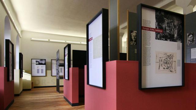 Die Dauerausstellung "Spuren des Unrechts" in Torgau auf Schloss Hardenfels