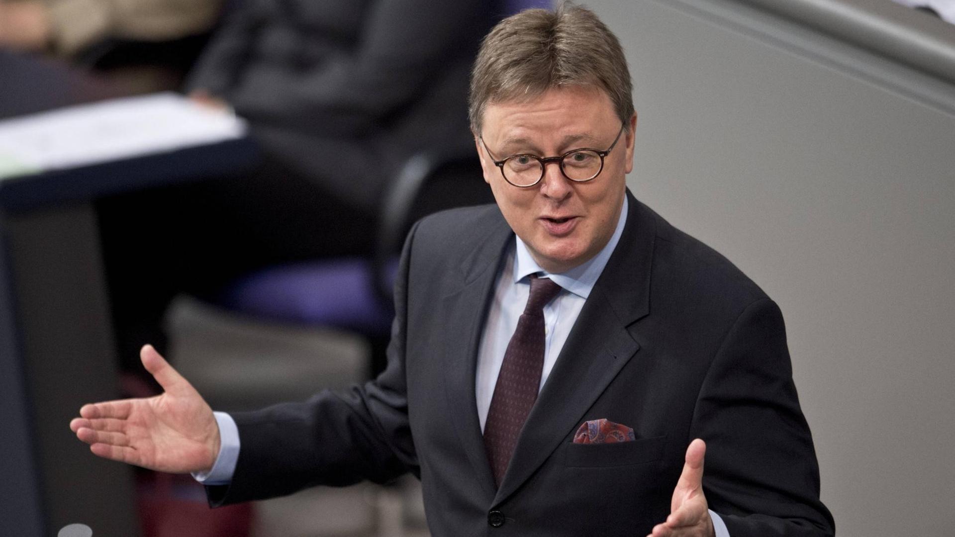 Michael Grosse Brömer, Parlamentarischer Geschäftsführer der CDU/CSU-Bundestagsfraktion. Michael Grosse Brömer, Parlamentarischer Geschäftsführer der CDU/CSU-Bundestagsfraktion.