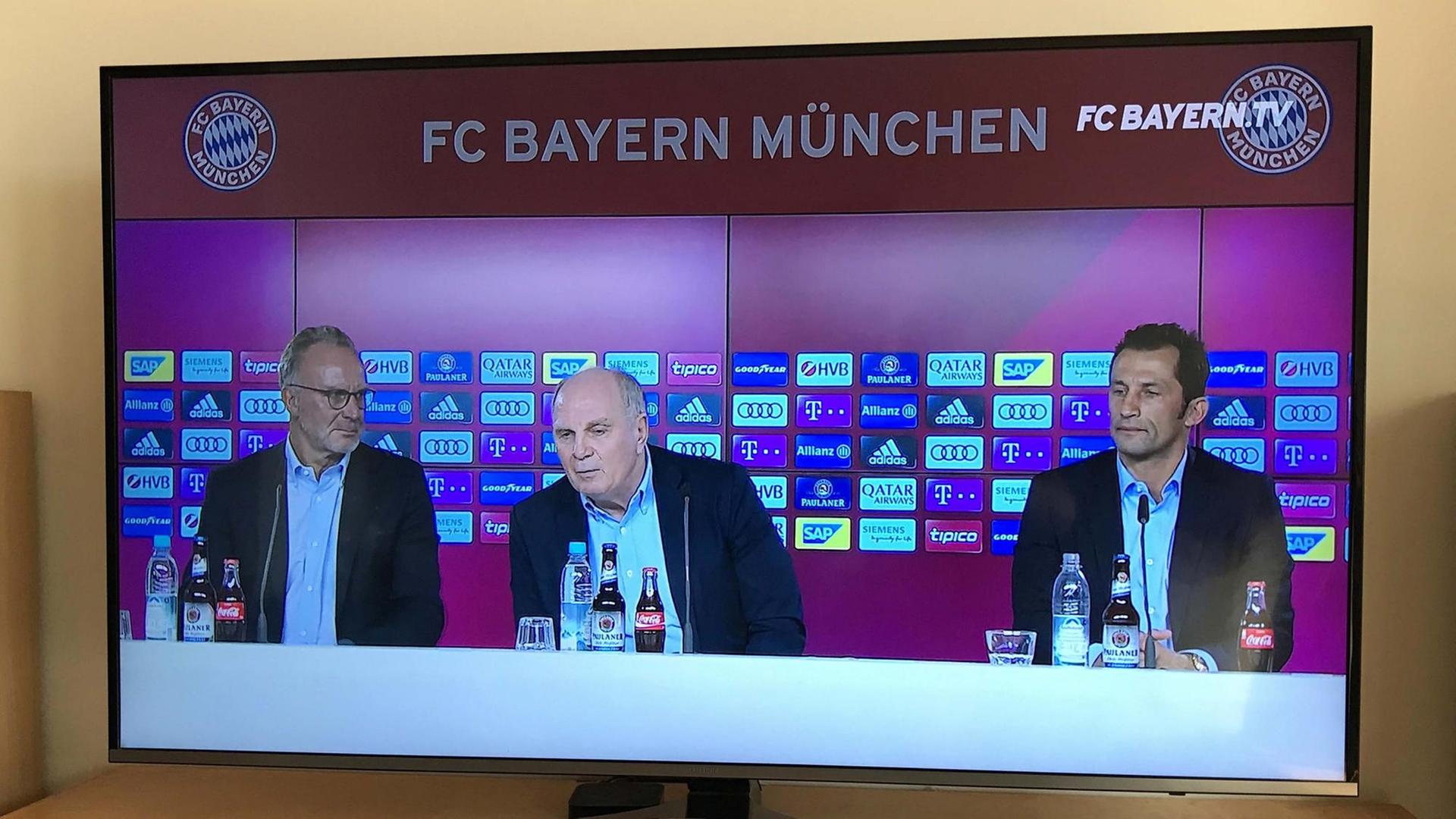 Reporter Zur Pressekonferenz Der Bayern-Bosse - "Namentlich ...