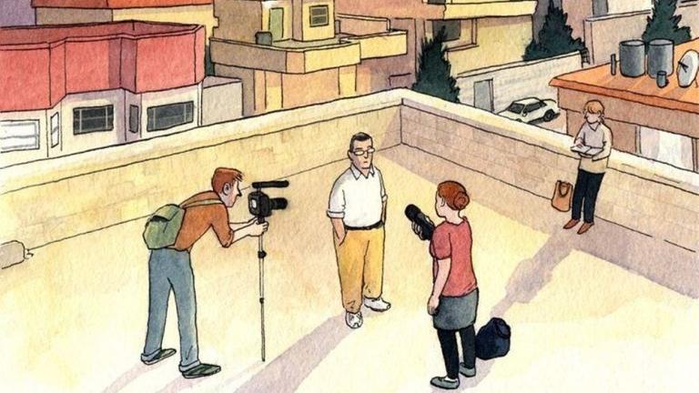 Szene aus dem Comic "Im Schatten des Krieges" von Sarah Glidden, Reporter interviewt Mann auf einem Hochhausdach Szene aus dem Comic "Im Schatten des Krieges" von Sarah Glidden, Reporter interviewt Mann auf einem Hochhausdach