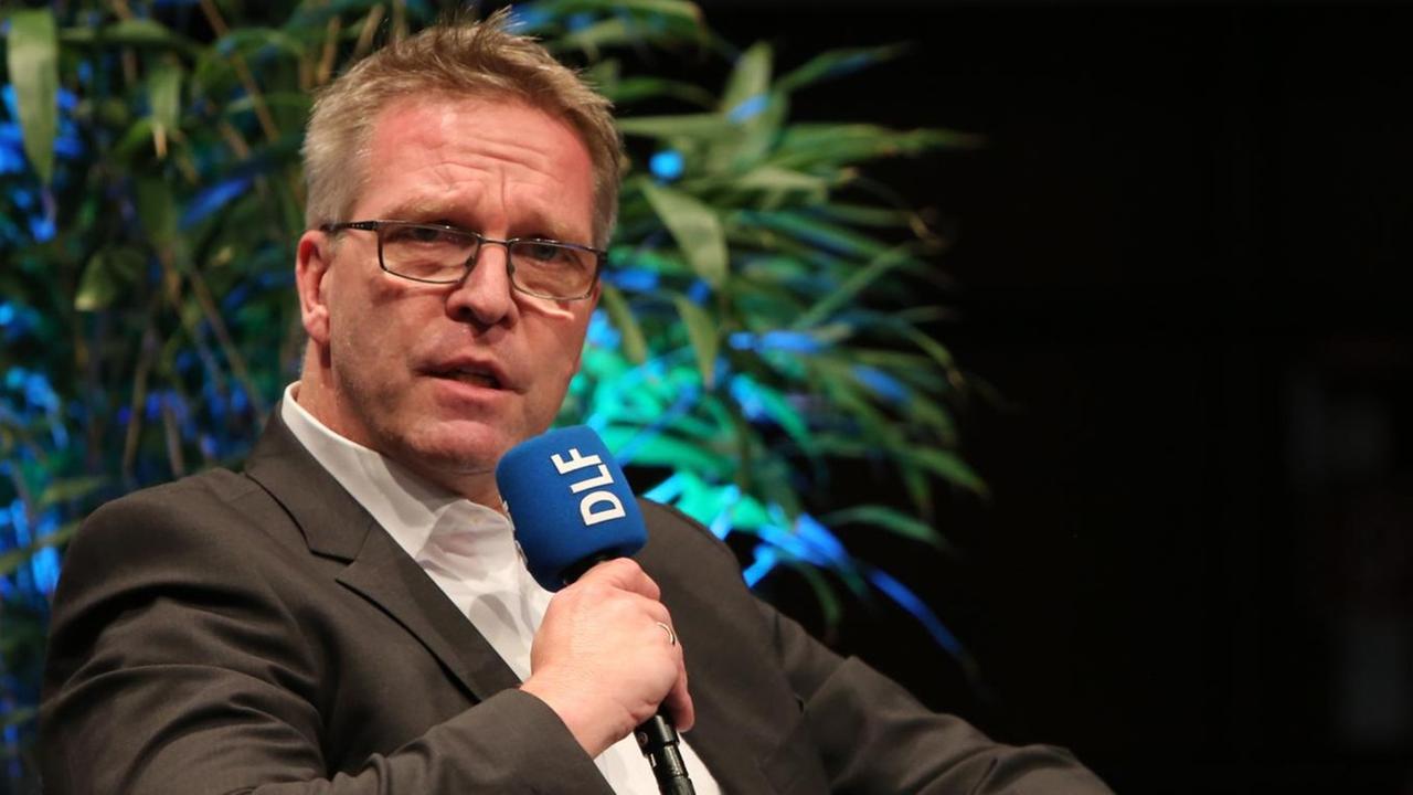 Dirk Schimmelpfennig, Vorstand Leistungssport beim DOSB