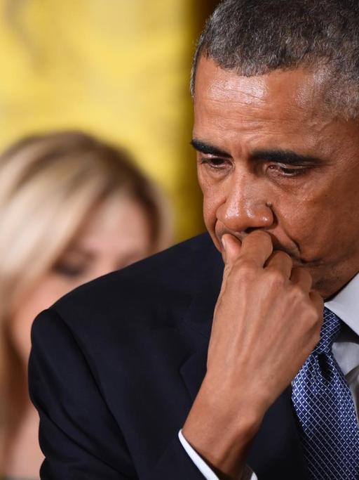 US-Präsident Obama erinnert mit Tränen in den Augen an den Amoklauf in Newton 2012.