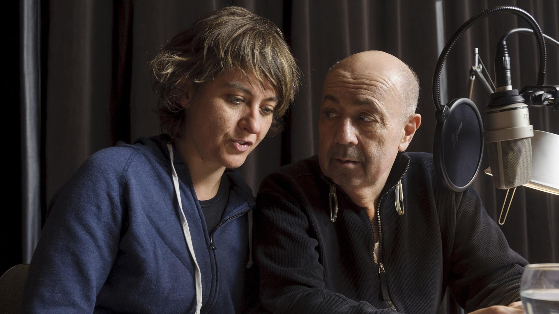Linda Olsansky und Gerd Wameling bei der Produktion zu "Rotes Gold" Linda Olsansky und Gerd Wameling bei der Produktion zu "Rotes Gold"