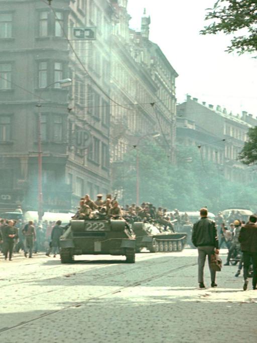 Einmarsch in Prag am 21. August 1968.