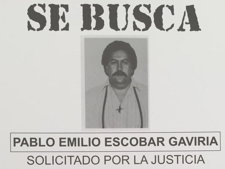 Ein Fahndungsplakat, mit dem nach Pablo Escobar und Komplizen wie Jhon Jairo Velásquez alias "Popeye" gefahndet wurde.