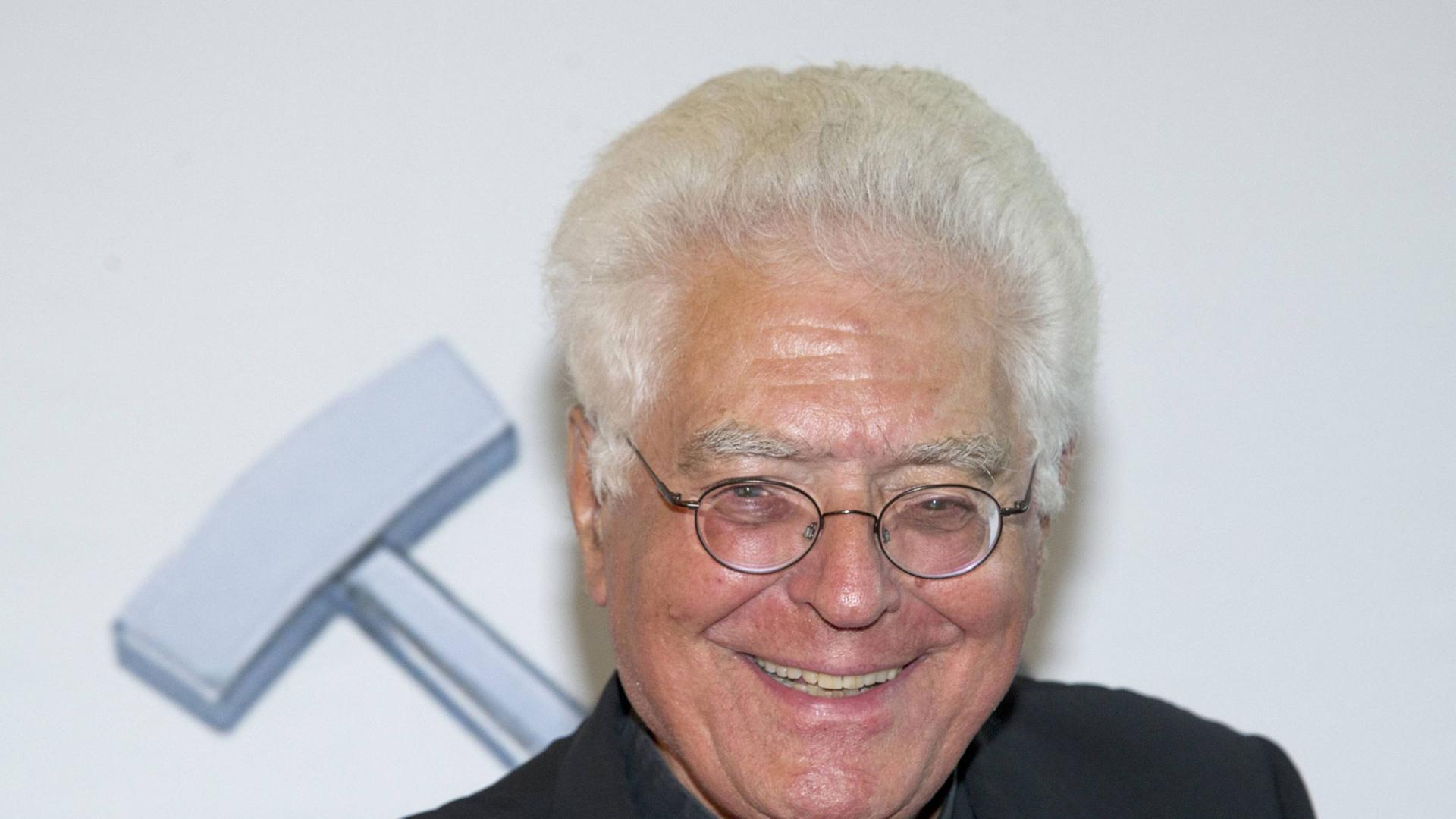 Weihbischof Dr. Franz Grave bei der Verleihung des Steiger Awards 2014 in der Henrichshütte Hattingen Weihbischof Dr. Franz Grave bei der Verleihung des Steiger Awards 2014 in der Henrichshütte Hattingen