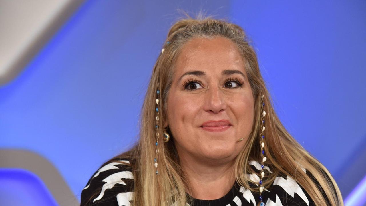 Die Kabarettistin Idil Baydar zu Gast in der ARD-Talkshow "Maischberger", aufgenommen am 14.08.2019 in Köln Die Kabarettistin Idil Baydar zu Gast in der ARD-Talkshow "Maischberger", aufgenommen am 14.08.2019 in Köln