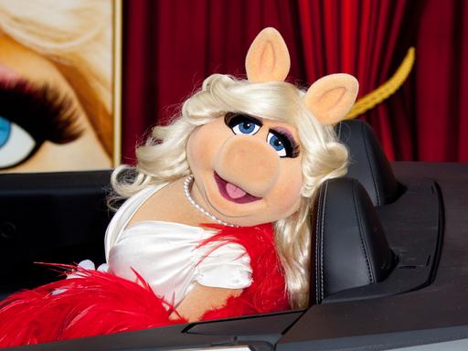 Miss Piggy bei der Premiere des Films "The Muppets" in Los Angeles im Jahr 2011.