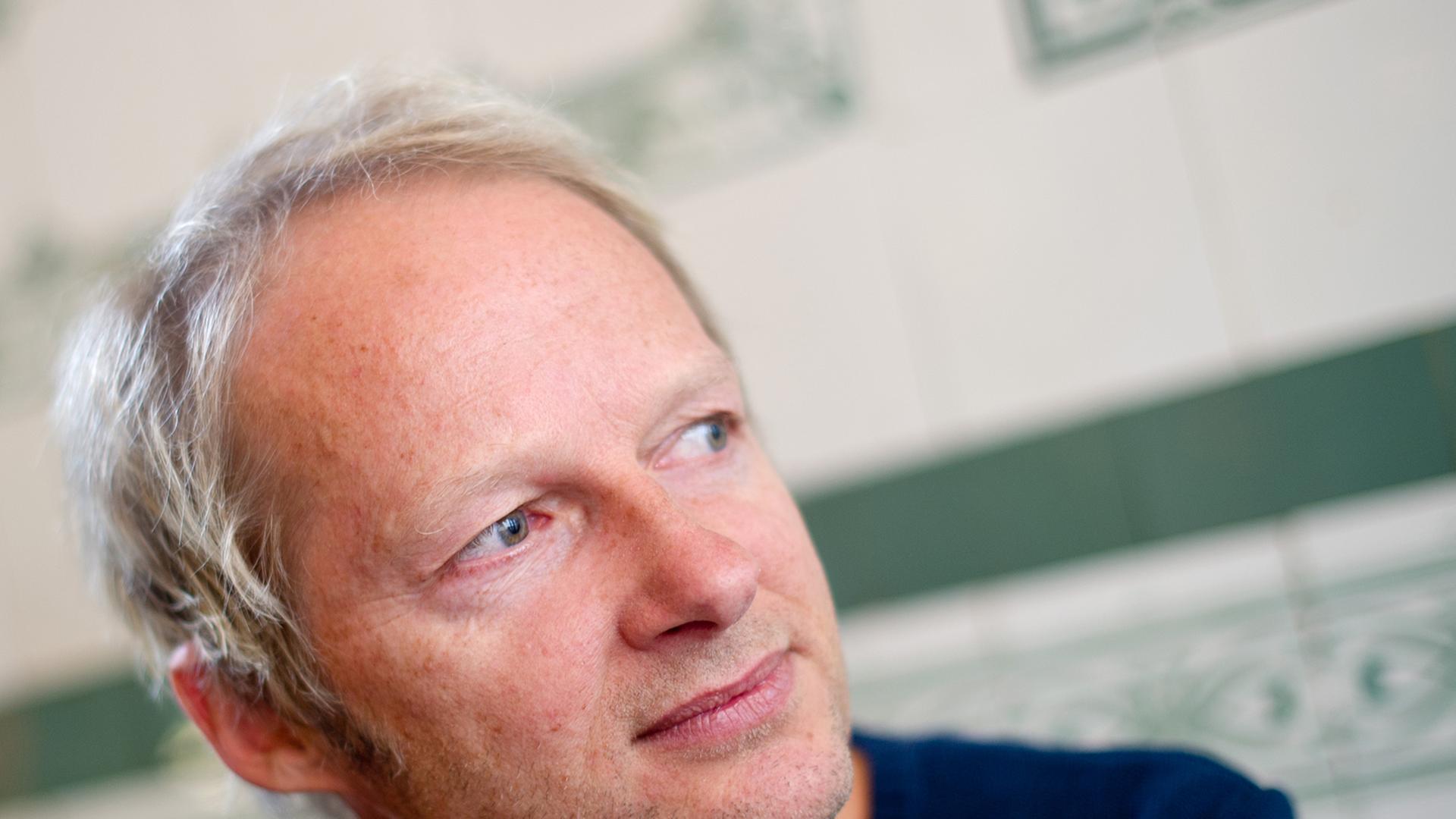 Michel van Dyke Instrumentals für tote Schauspieler deutschlandfunk.de