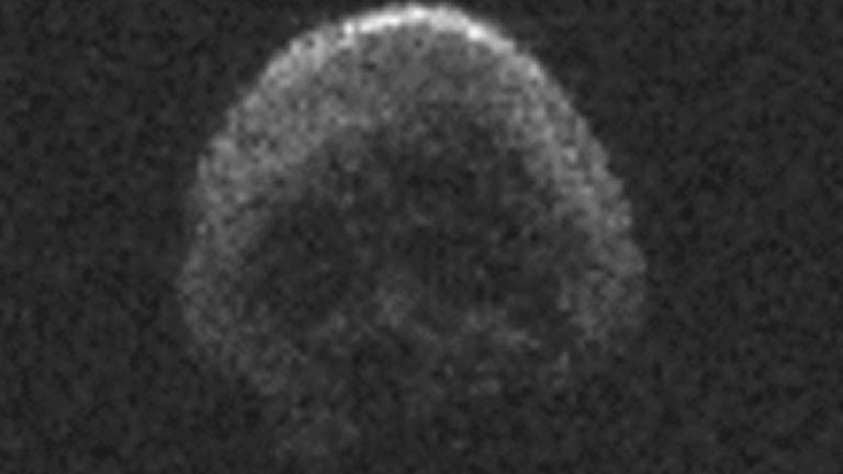Nichts zum Gruseln: Radaraufnahme des vermeintlichen Totenkopf-Asteroiden Nichts zum Gruseln: Radaraufnahme des vermeintlichen Totenkopf-Asteroiden