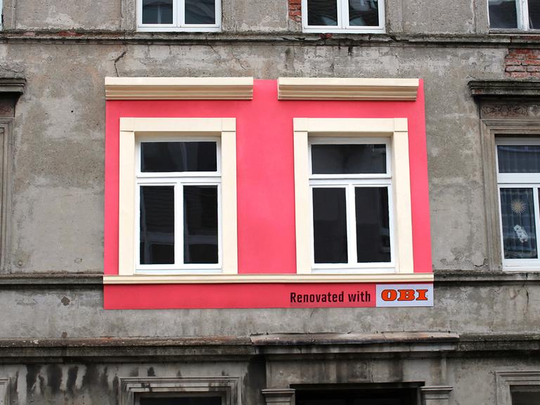 Jung von Matts "Renovated Billboards - Pink House, 2013, Hamburg", ausgezeichnet als Gold Lion Campaign, 2014