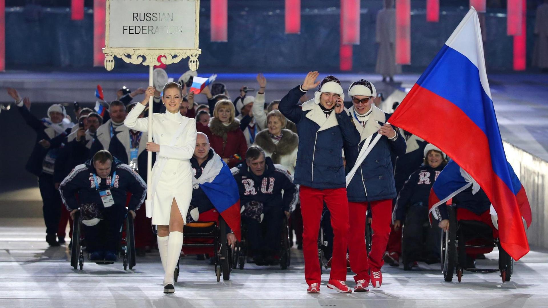 Das Bild zeigt das russische paralympische Team im Jahr 2014 in Sotschi.
