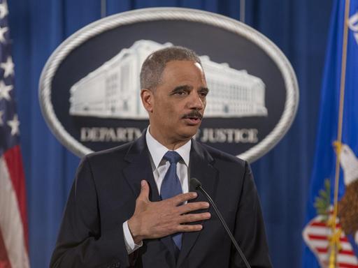 US-Justizminister Holder stellt in einer Pressekonferenz in Washington den Untersuchungsbericht zur Polizei in Ferguson vor