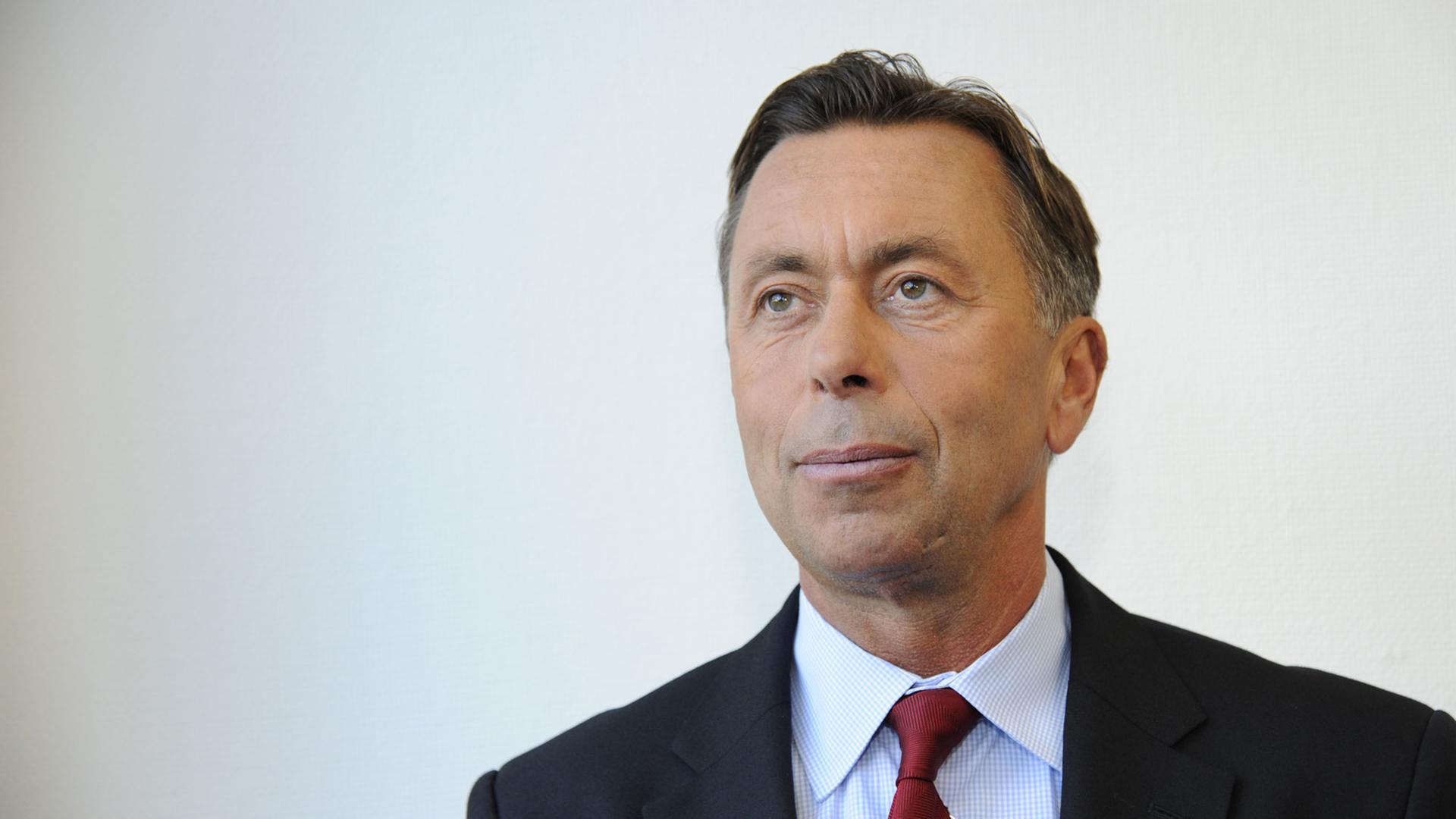 Der Professor für Medienwissenschaften an der TU Berlin und Autor, Norbert Bolz, aufgenommen am 19.10.2014 in Köln. Foto: Horst Galuschka/dpa
