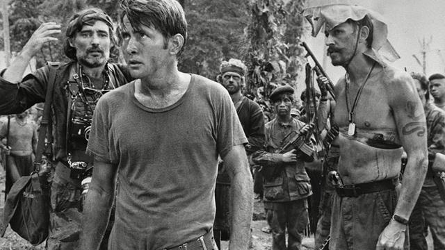 Dennis Hopper, Martin Sheen und Frederic Forrest in einer Szene des Films "Apocalypse Now" (1979) von Francis Ford Coppola