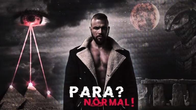 Im Titelbild des YouTube-Formats "Para? Normal!" sind hinter Kollegah stilisierte Symbole wie ein Auge, die Pyramiden oder Stonehenge eingeblendet. Im Titelbild des YouTube-Formats "Para? Normal!" sind hinter Kollegah stilisierte Symbole wie ein Auge, die Pyramiden oder Stonehenge eingeblendet.