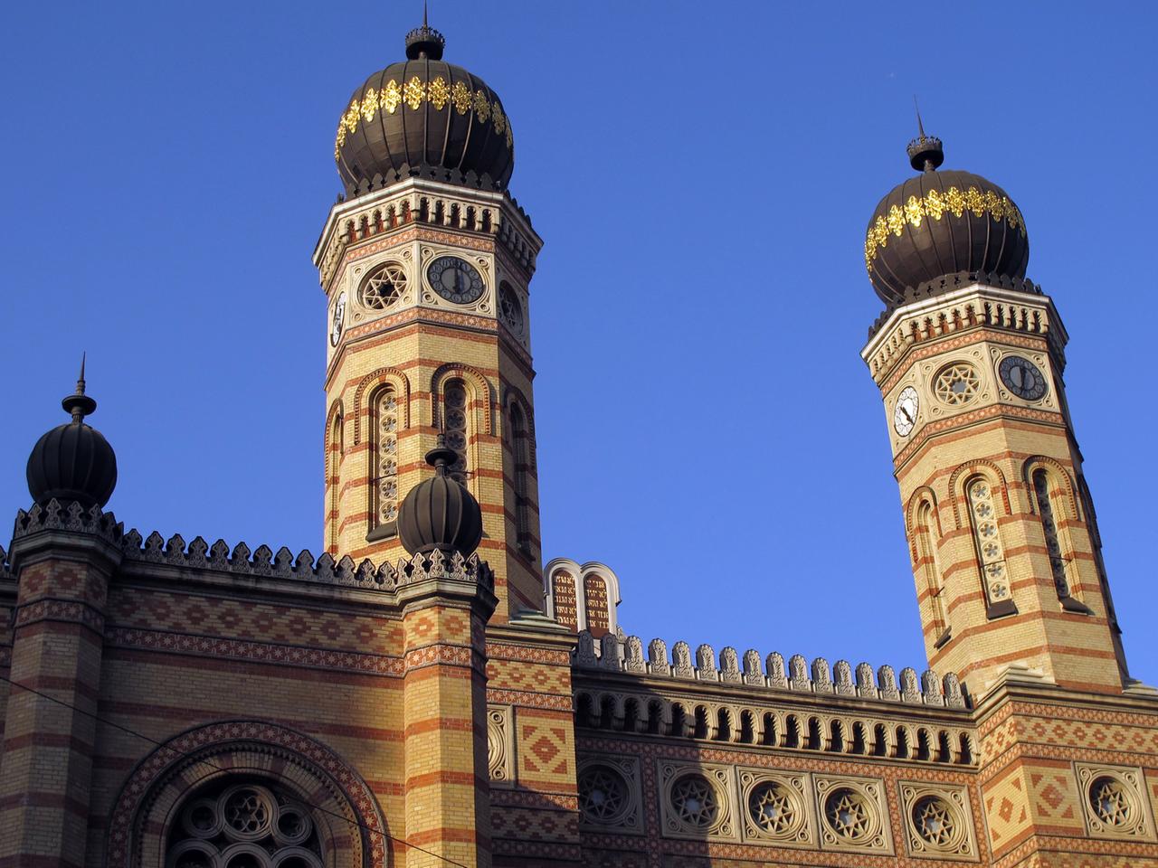 Die Große Synagoge im byzantinisch-maurischen Stil in Budapest in der Dohany Straße