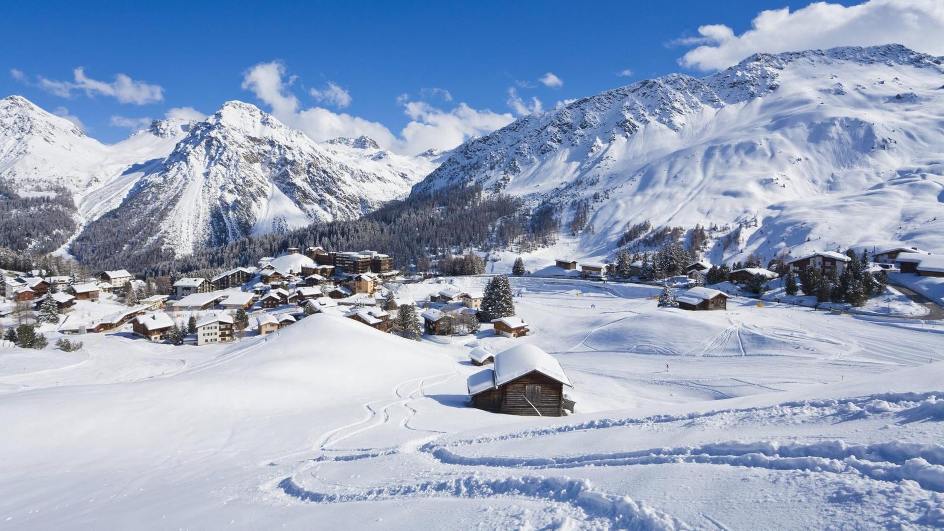 Skigebiet in Arosa, Graubünden, in der Schweiz.