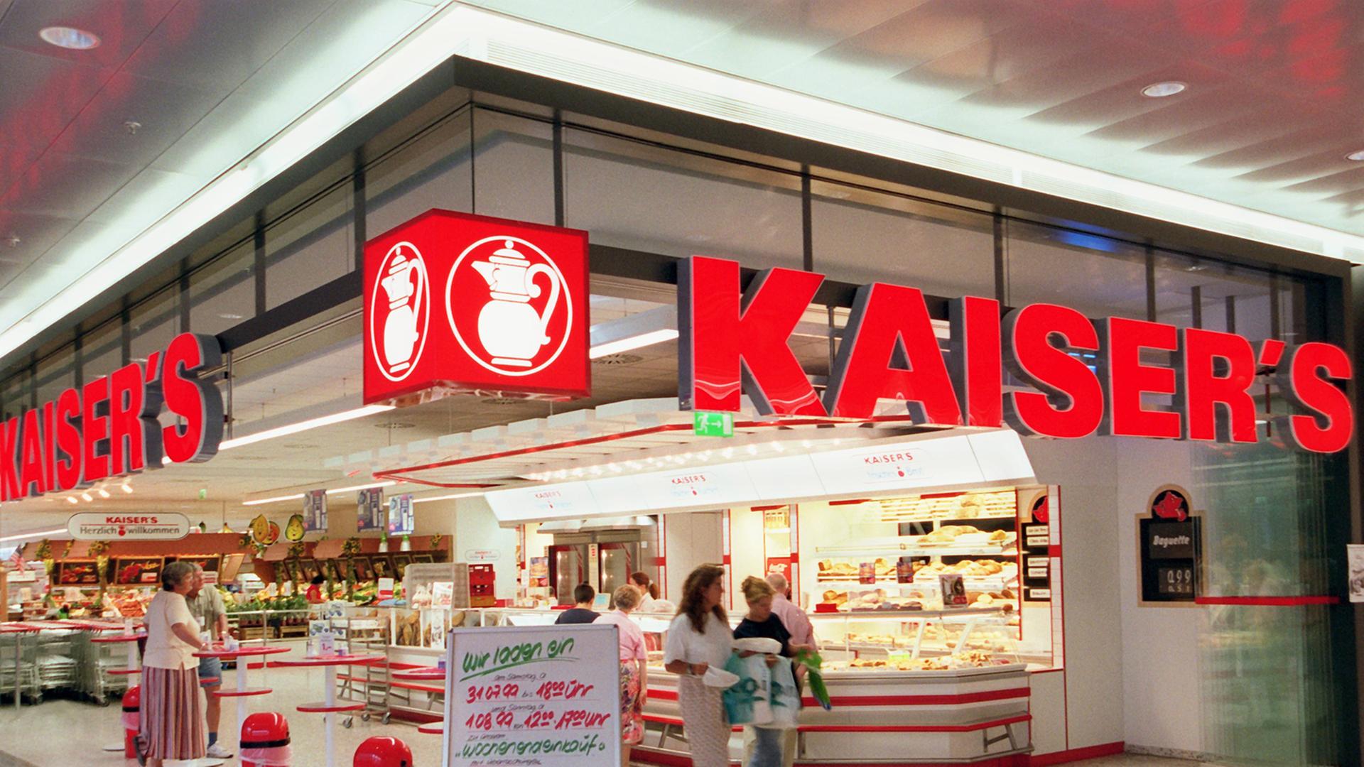 Eine Supermarkt-Filiale von Kaiser's in Berlin. Eine Supermarkt-Filiale von Kaiser's in Berlin.