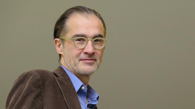 Aris Fioretos zu Gast im Funkhaus von Deutschlandradio Kultur 2015. Aris Fioretos zu Gast im Funkhaus von Deutschlandradio Kultur 2015.