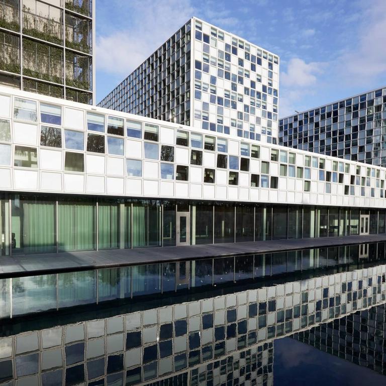 Blick auf das Gebäude des Internationalen Strafgerichtshofs in Den Haag (ICC)