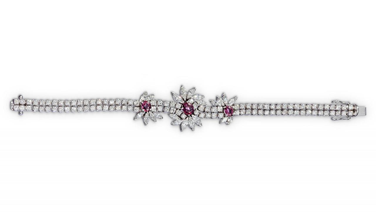 Rubinarmband. Rubinarmband.