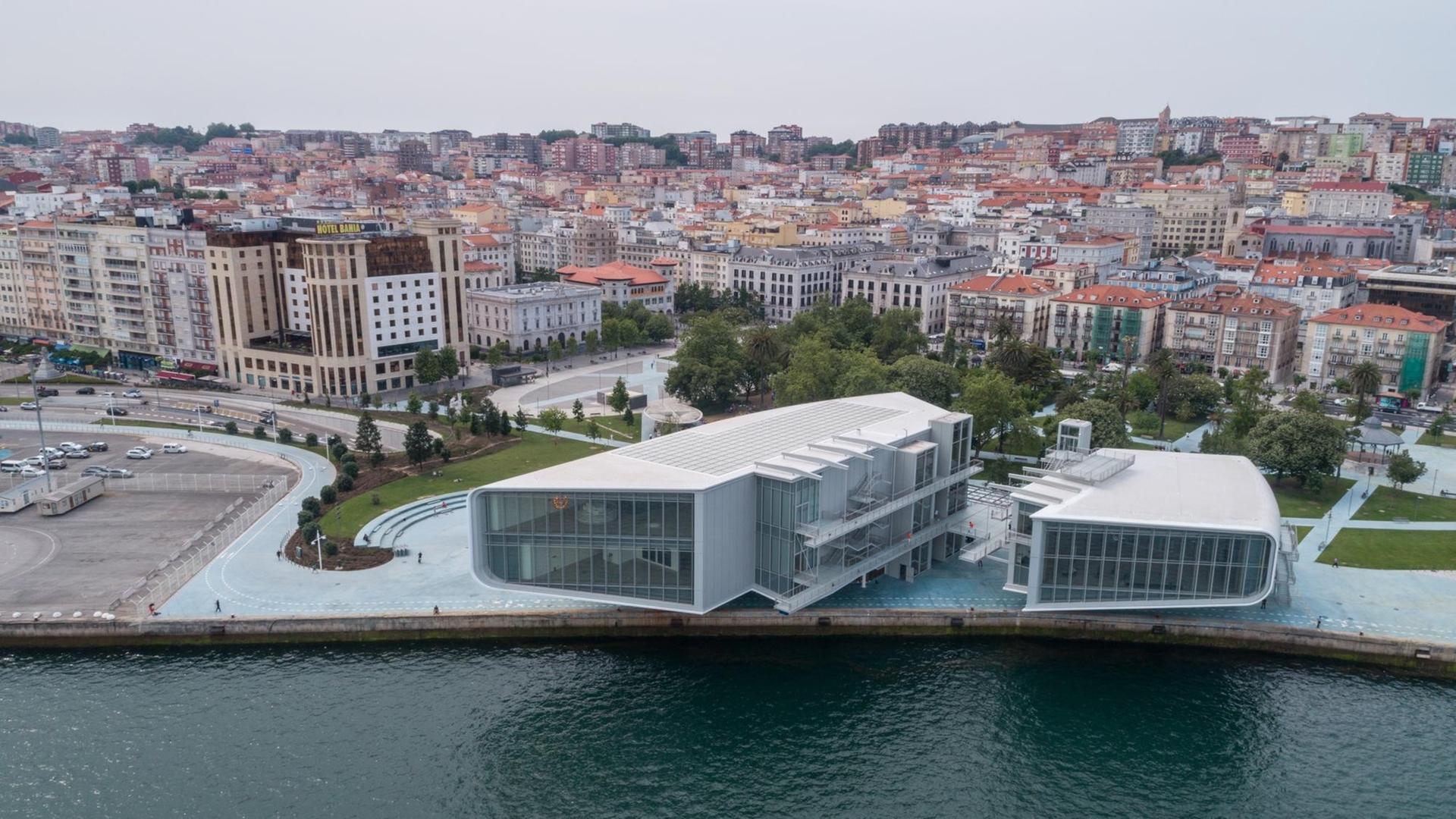 Das "Centro Botín" im spanischen Santander Das "Centro Botín" im spanischen Santander