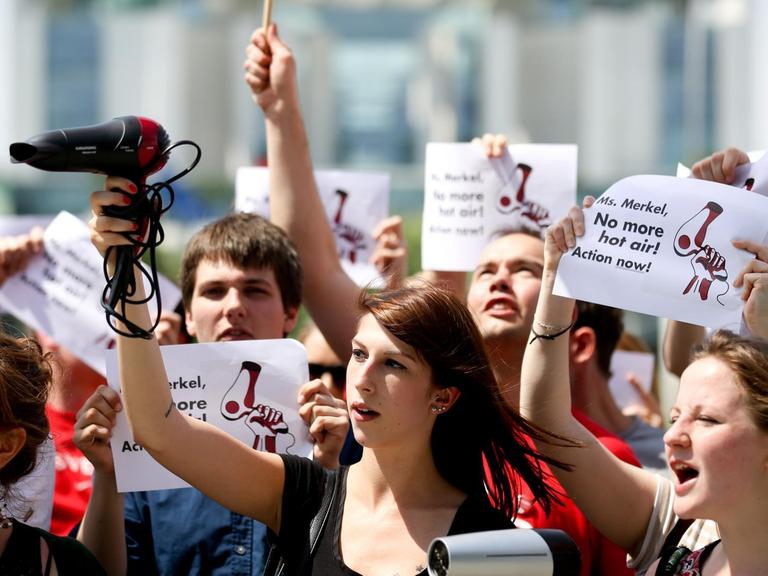 Eine Demonstration in Berlin gegen die hohe Jugendarbeitslosigkeit in Europa