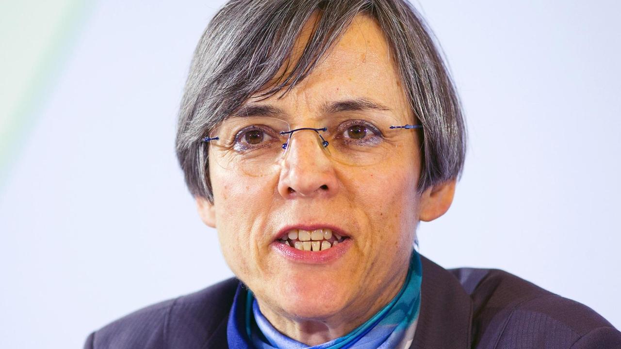 Porträtbild der Sportbeauftragten von Transparency International, Sylvia Schenk Porträtbild der Sportbeauftragten von Transparency International, Sylvia Schenk