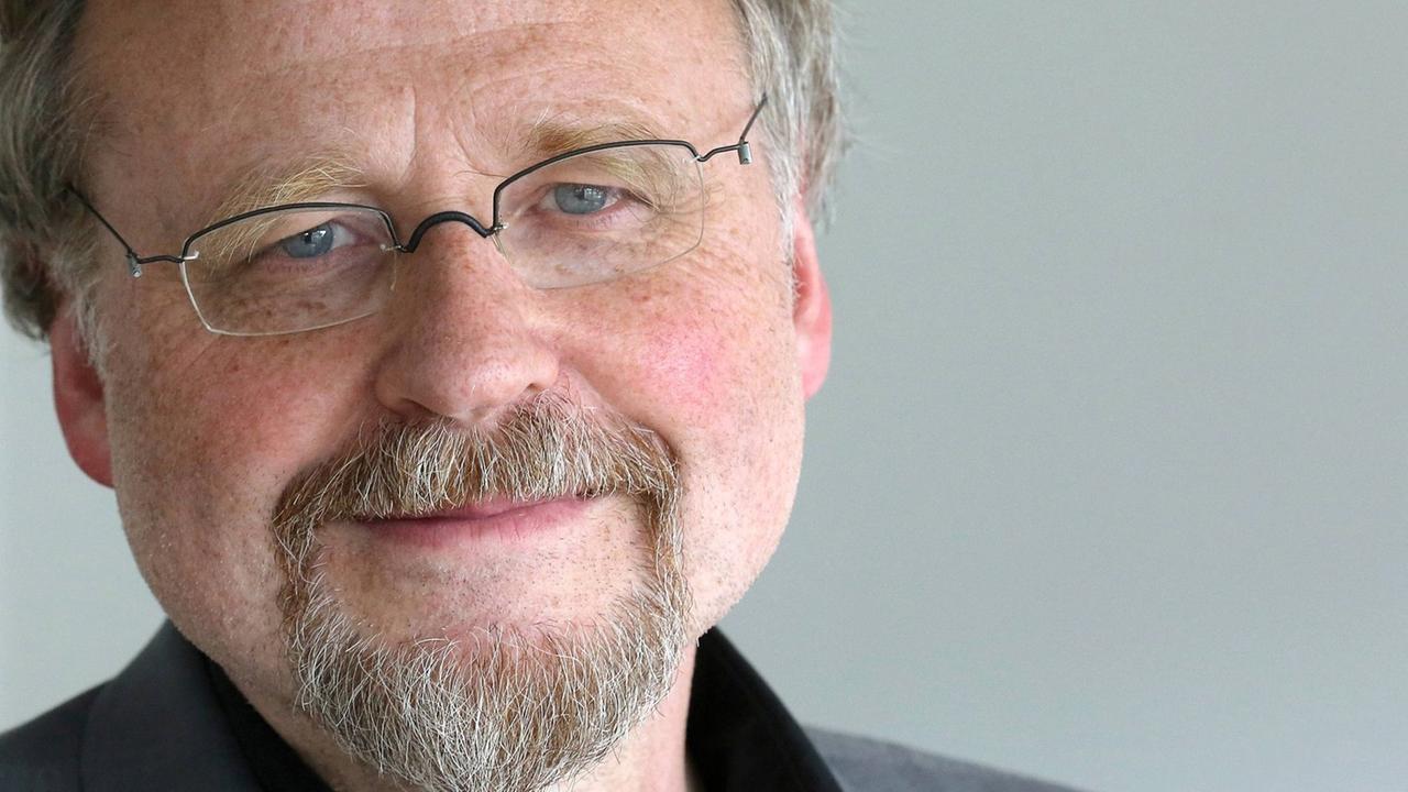 Der Theologe, Philosoph und Historiker Heiner Bielefeldt Der Theologe, Philosoph und Historiker Heiner Bielefeldt