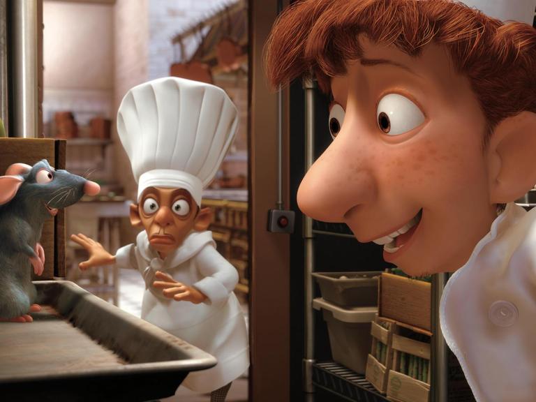 Im Kinofilm "Ratatouille" sitzt die Ratte Remy in der Küche eines Restaurants in Paris und wird von Chefkoch Skinner (M) und Hilfskoch Linguini (r) angestarrt (undatierte Filmszene).