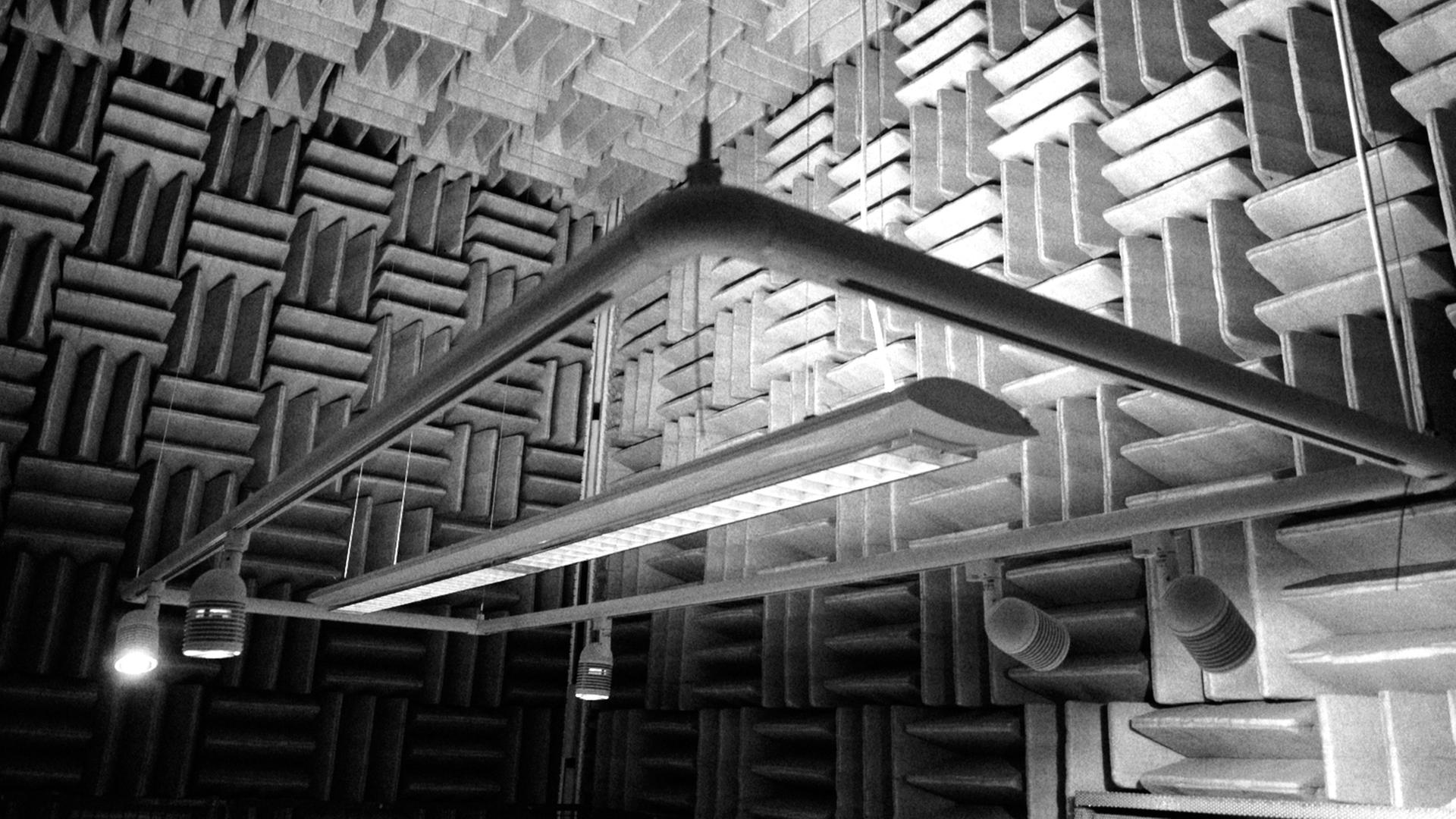 Schallarmer Raum im Deutschlandradio-Hörspielstudio Schallarmer Raum im Deutschlandradio-Hörspielstudio