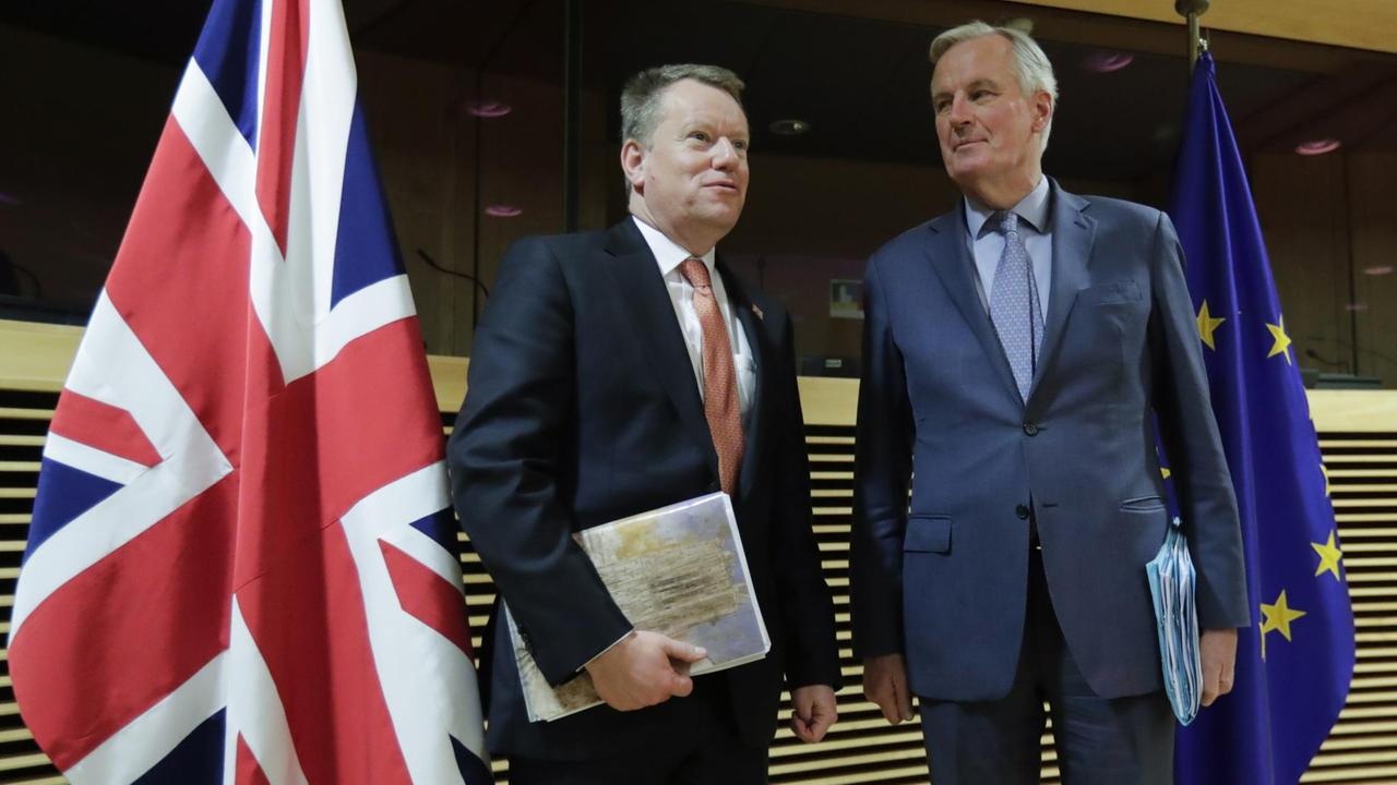 EU-Unterhändler Michel Barnier (r) und David Frost in Brüssel EU-Unterhändler Michel Barnier (r) und David Frost in Brüssel