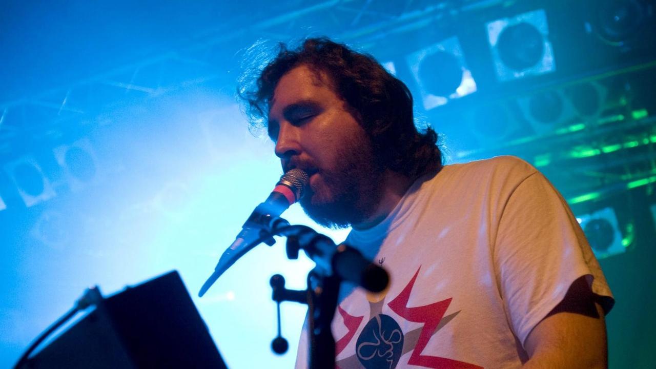 Soloalbum von Joe Goddard Ein bisschen Hot Chip deutschlandfunk.de