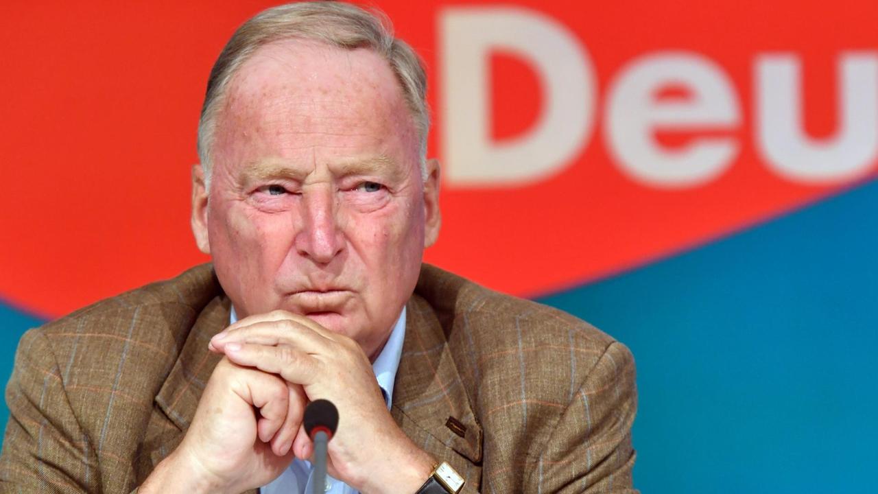 Der Vorsitzende der AfD-Fraktion im Brandenburger Landtag, Alexander Gauland. Der Vorsitzende der AfD-Fraktion im Brandenburger Landtag, Alexander Gauland.