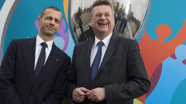 UEFA-Präsident Aleksander Ceferin (l.) mit DFB-Präsident Reinhard Grindel