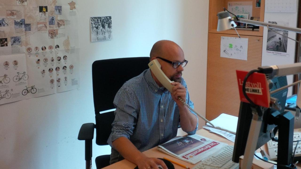 Tobias Schulze, wissenschaftlicher Mitarbeiter der Bundestagsabgeordneten Petra Sitte (Die Linke) Tobias Schulze, wissenschaftlicher Mitarbeiter der Bundestagsabgeordneten Petra Sitte (Die Linke)
