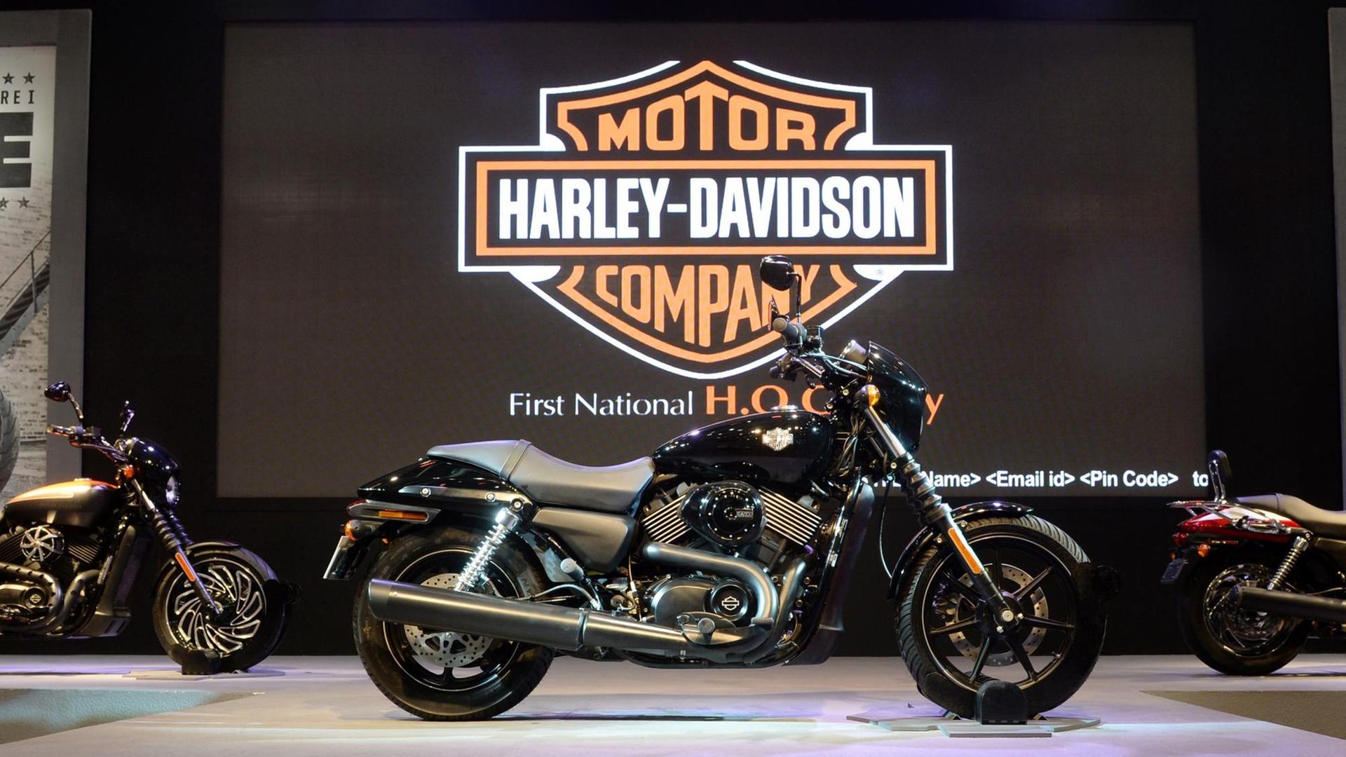 Motorräder von Harley-Davidson auf einer Messe in Neu Delhi. Motorräder von Harley-Davidson auf einer Messe in Neu Delhi.