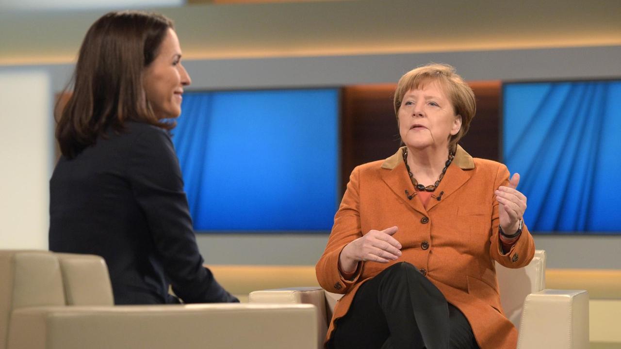 Bundeskanzlerin Merkel in der Talkshow "Anne Will" Bundeskanzlerin Merkel in der Talkshow "Anne Will"