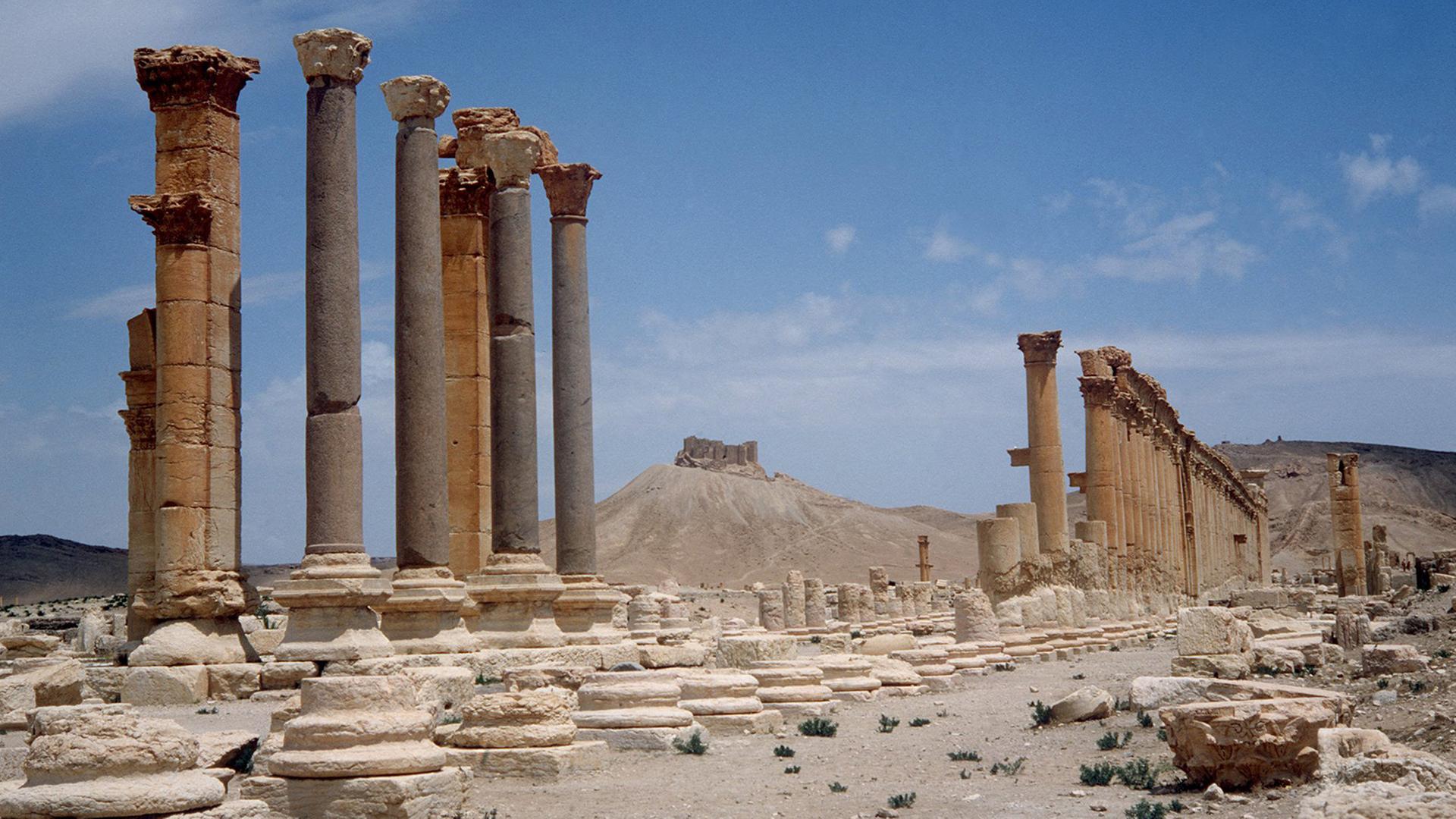 Die Ruinen der alten Handels- und Königsstadt Palmyra in Syrien sind von der UNESCO zum Weltkulturerbe erklärt worden. Die Ruinen der alten Handels- und Königsstadt Palmyra in Syrien sind von der UNESCO zum Weltkulturerbe erklärt worden.