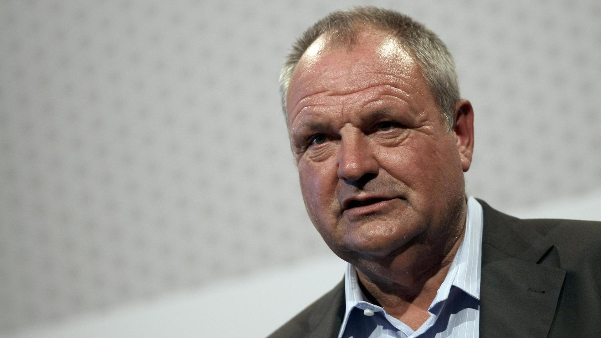 Harald Stenger, Sportjournalist und ehemaliger Pressesprecher des DFB Harald Stenger, Sportjournalist und ehemaliger Pressesprecher des DFB