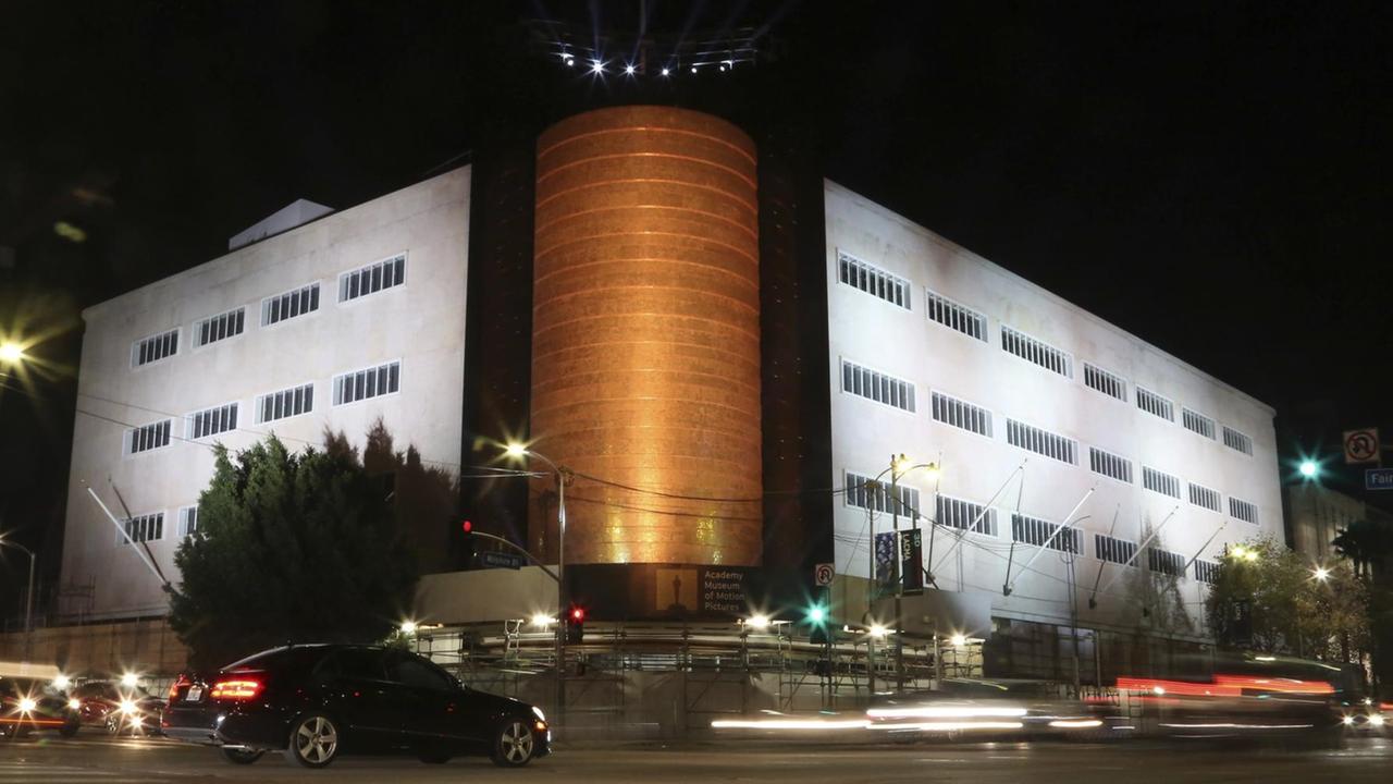 Die zum Hollywood-Museum umgebaute Fassade des Saban Building in Los Angeles