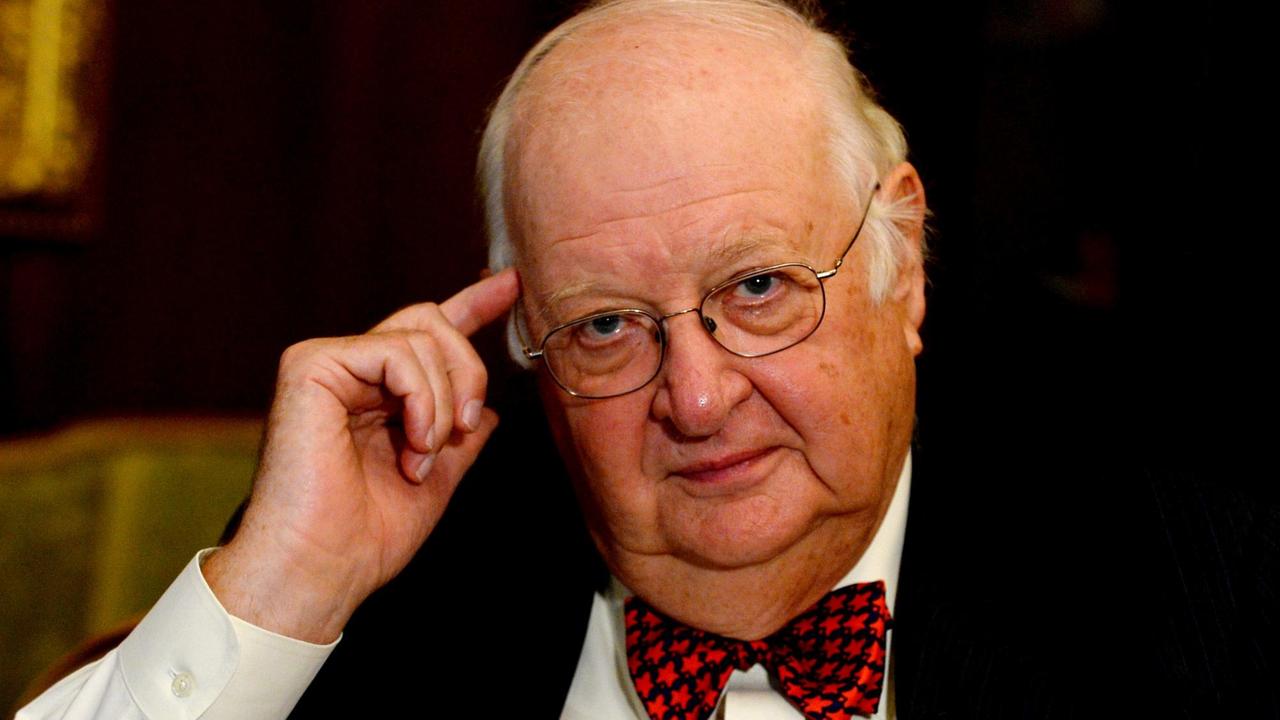 Der US-britischer Mikroökonom und Nobelpreisträger Angus Deaton posiert während eines Interviews in Paris am 8. September 2016. / AFP PHOTO Der US-britischer Mikroökonom und Nobelpreisträger Angus Deaton posiert während eines Interviews in Paris am 8. September 2016. / AFP PHOTO