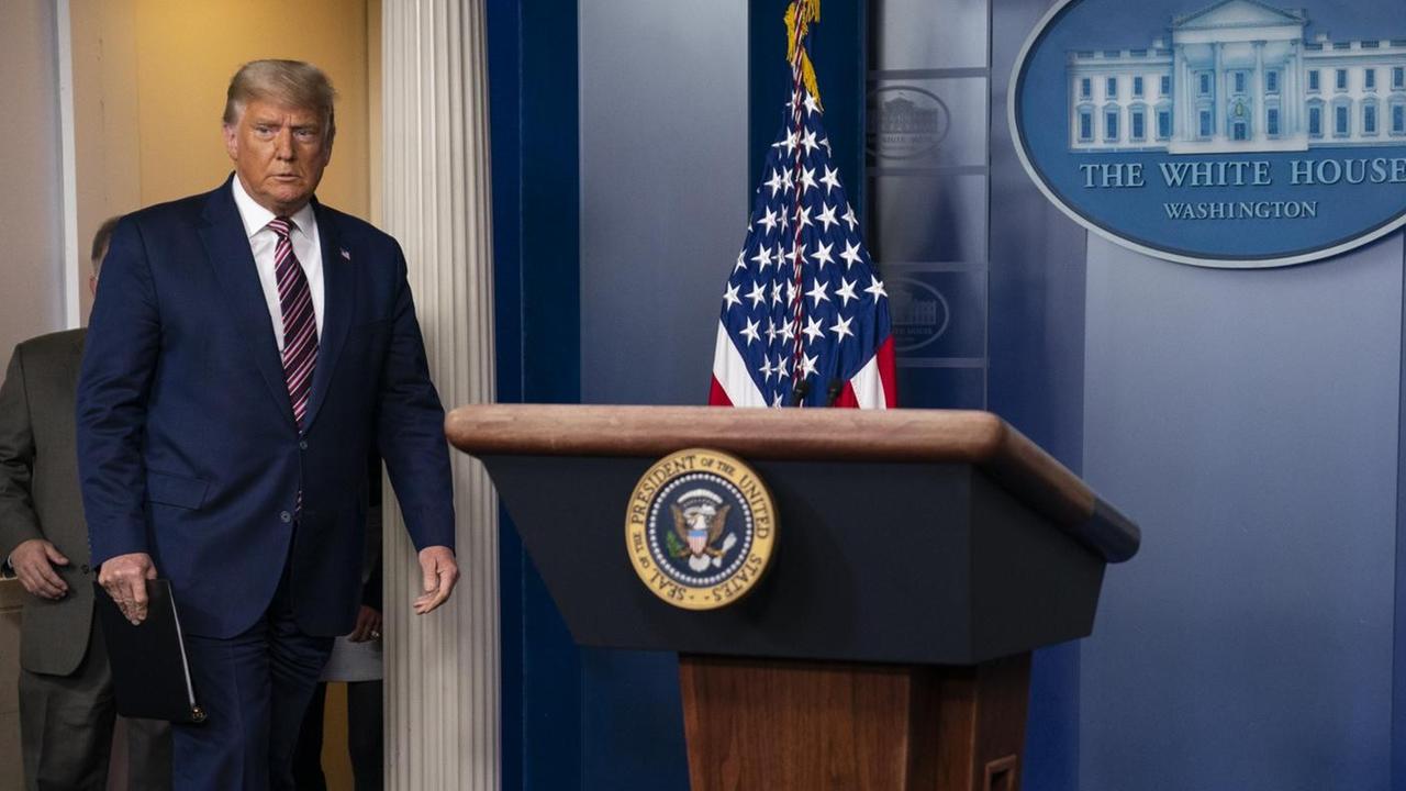 Donald Trump im Presseraum des Weißen Hauses am 5. November 2020 Donald Trump im Presseraum des Weißen Hauses am 5. November 2020