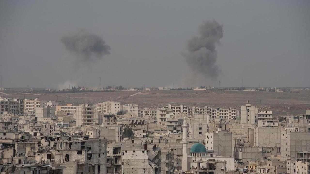Ein Blick auf die vom Krieg zerstörte Stadt Aleppo in Syrien Ein Blick auf die vom Krieg zerstörte Stadt Aleppo in Syrien