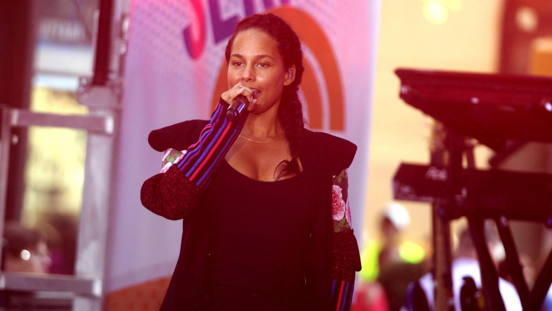 Alicia Keys live bei der NBC Today Show Summer Concert Series auf dem Rockefeller Plaza. New York, 02.09.2016 Alicia Keys live bei der NBC Today Show Summer Concert Series auf dem Rockefeller Plaza. New York, 02.09.2016